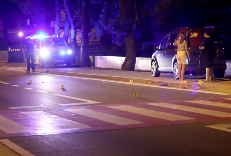 Te&scaron;ka prometna nesreća u Brodarici, auto naletio na dvije osobe: 'Odbacio ih je metrima dalje, užas'