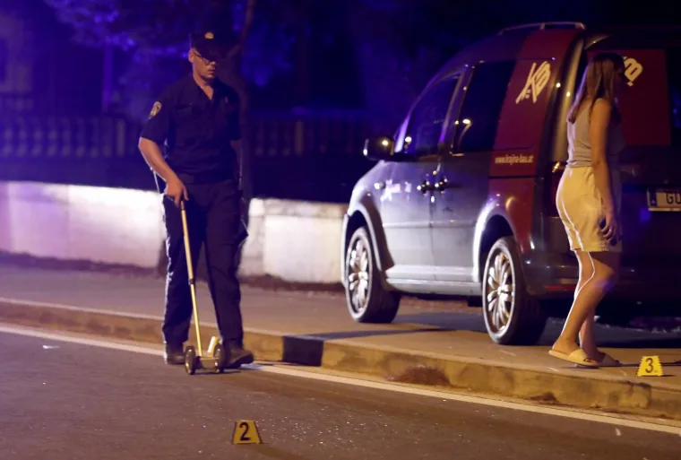 Te&scaron;ka prometna nesreća u Brodarici, auto naletio na dvije osobe: 'Odbacio ih je metrima dalje, užas'