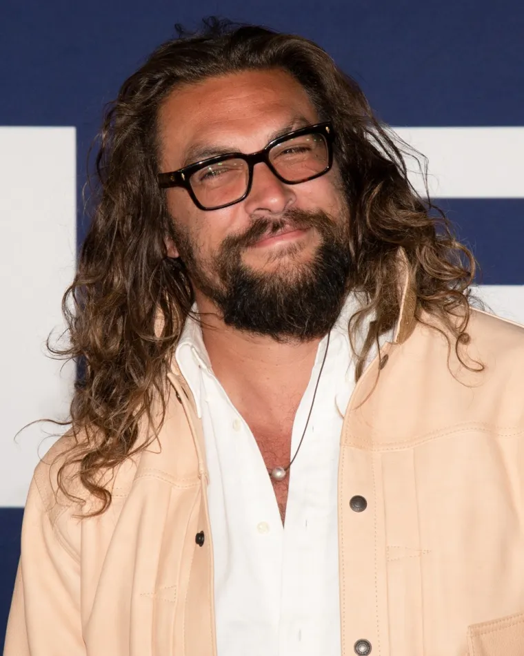 Glumac se u Lisu zaljubio na prvi pogled još dok ju je gledao na televiziji kao dijete. Tijekom intervjua 2017. u emisiji &quot;The Late Late Show&quot;, Momoa je rekao Jamesu Cordenu da je veliki obožavatelj Bonete već jako dugo, zapravo od 1980-ih. &quot;Otkako sam imao otprilike 8 godina i vidio sam je na TV-u, i rekao sam, &apos;Mama, želim nju, imat ću je&quot;, a to je i ostvario.