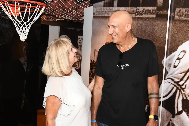 Legendarni ko&scaron;arka&scaron; odao počast Petroviću u &Scaron;ibeniku: 'Danas nema igrača poput Dražena'