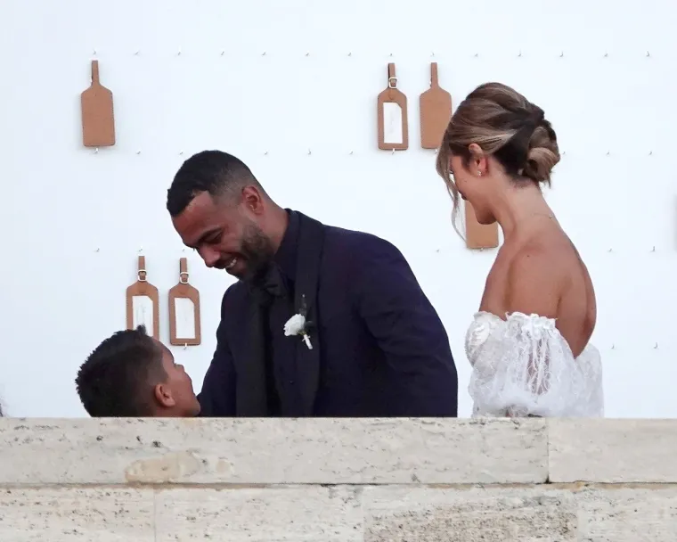 O vjenčanju u susjedstvu raspisali se i na Otoku: Nakon devet godina veze i dvoje djece napokon rekli sudbonosno 'da'