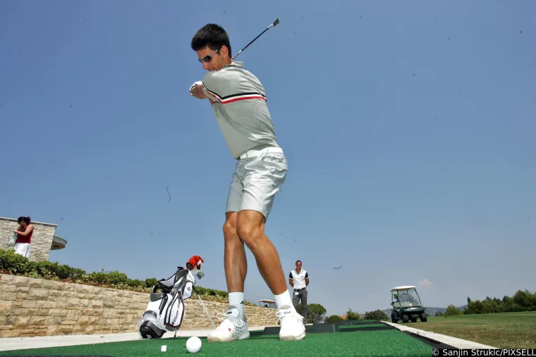 Pogledajte kako se Đoković zabavljao u Umagu sada već davne 2009. godine: U prvom planu nije bio tenis, već jedan drugi sport