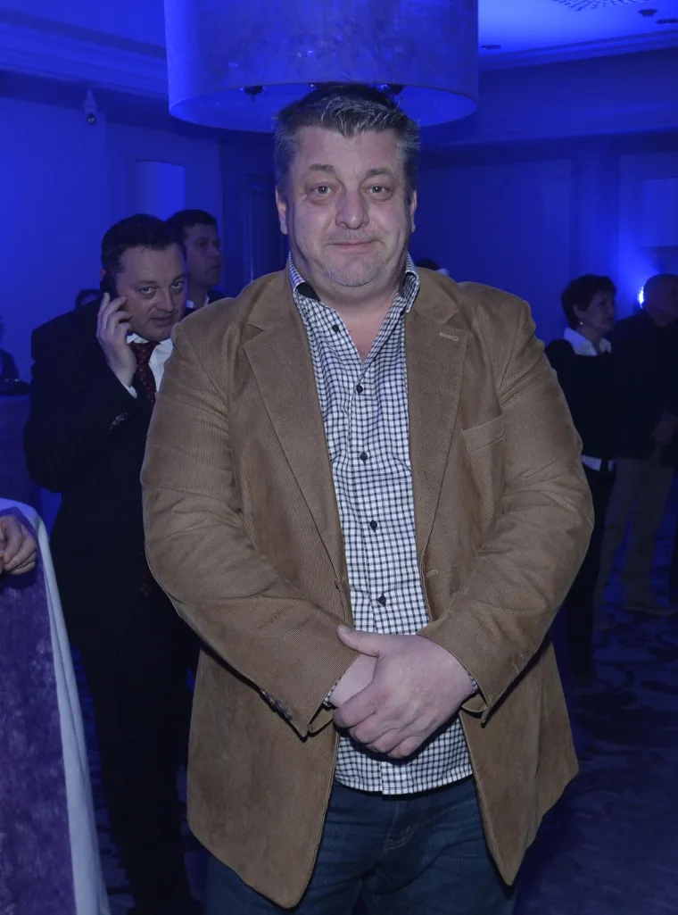 Debljina mu je naru&scaron;avala zdravlje, a sada izgleda bolje no ikad: Zuhra se prepolovio! Prilažemo fotke kao dokaz