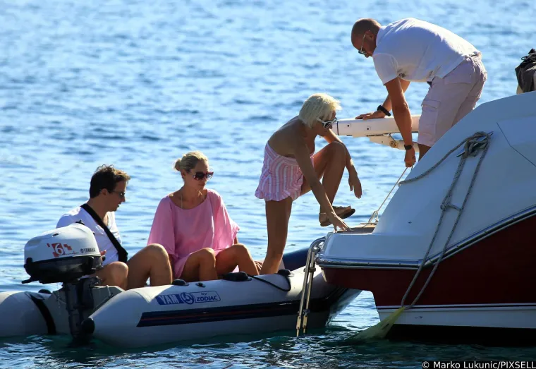 Maja &Scaron;uput je prije Nenada ljubila ovog poduzetnika: Kruže fotografije njihova provoda na jahti od prije 13 godina!