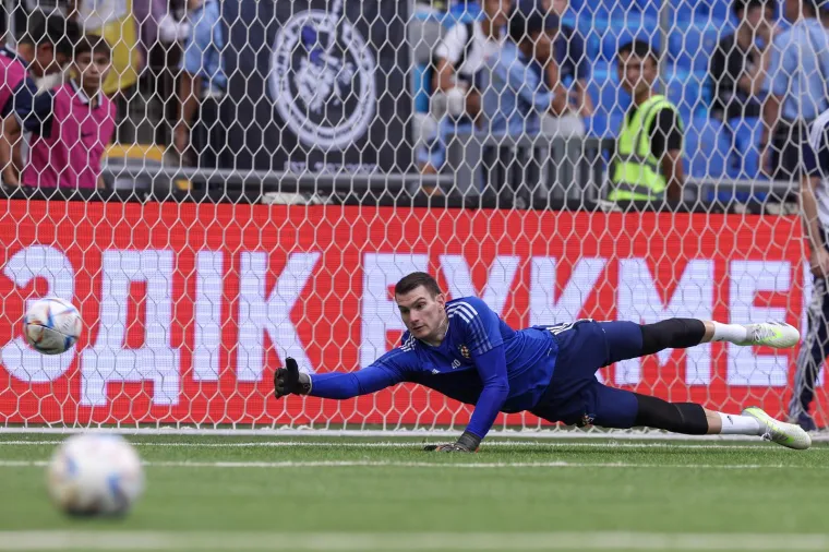 Dečki u crnom i u dalekom Kazahstanu: Pogledajte &scaron;to su navijači napravili u Astani, u Maksimirsku 128 stiže nova kazna?