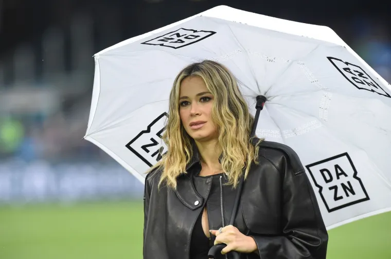 Diletta vam je poželjela laku noć fotografijama uz bazen: 'Koja je strana trudna?'