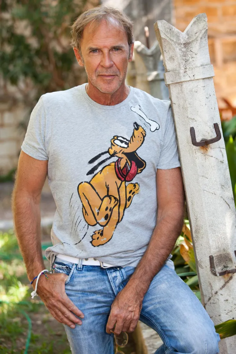 Cijeli život je slobodni umjetnik te se bavio različitim poslovima &ndash; od kupoprodaje autorskih prava za knjige, TV serije i filmove do slikarstva, za koje je imao izložbe u Dubrovniku.