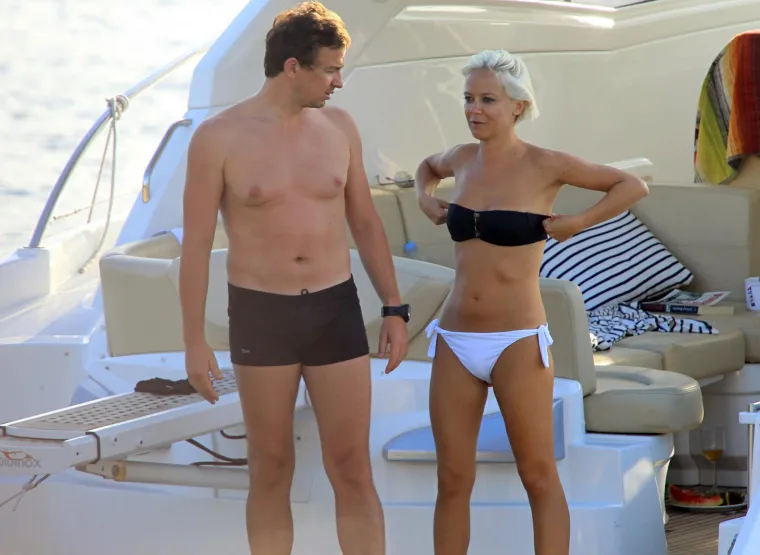 &Scaron;uput i njezin tada&scaron;nji dečko nisu skidali ruke jedno s drugoga, a o Majinu presvlačenju bikinija danima se pričalo