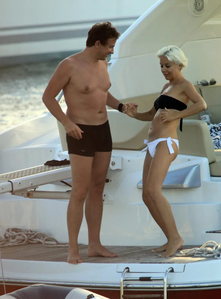 &Scaron;uput i njezin tada&scaron;nji dečko nisu skidali ruke jedno s drugoga, a o Majinu presvlačenju bikinija danima se pričalo