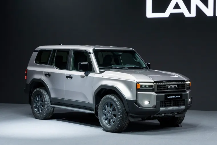 Legenda koja žari i pali već preko 70 godina zasjala u novom ruhu: Pogledajte kako izgleda nova Toyota Land Cruiser