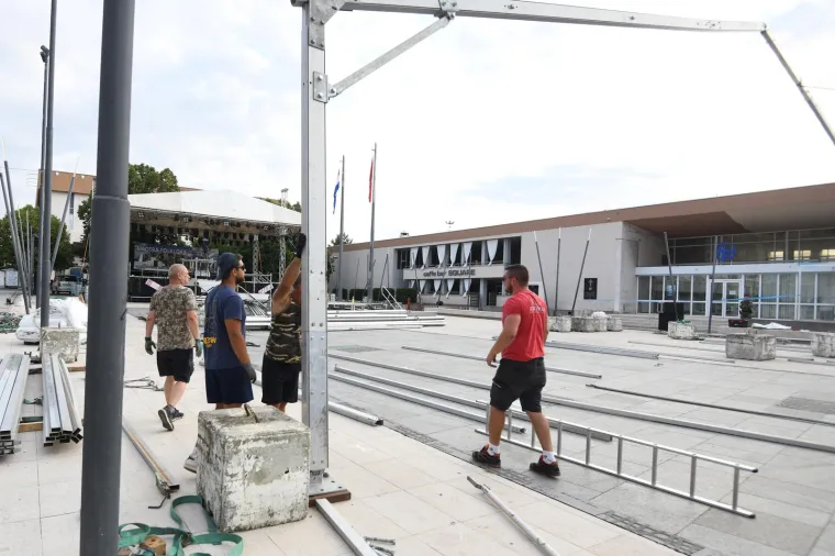 Posljednje pripreme za 'Oluju': Radi se punom parom, strojevi se ne gase, šator postavlja. Kako će sve izgledati?