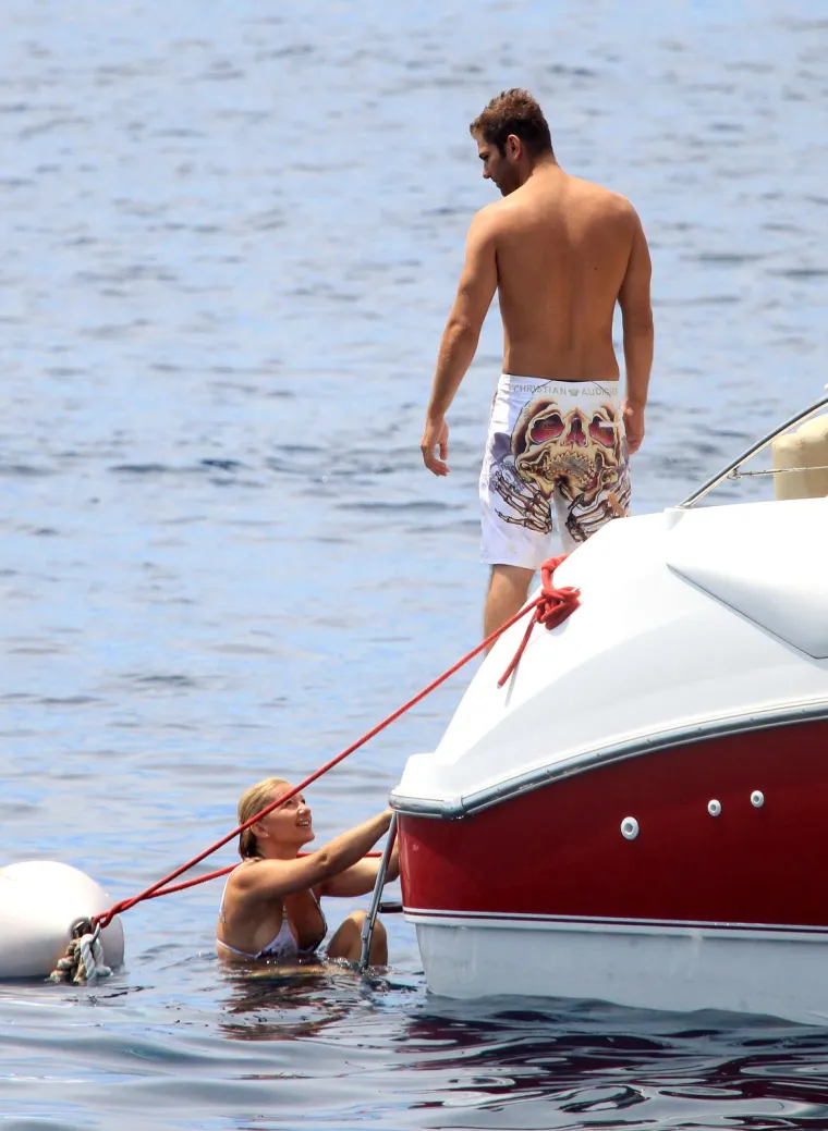 Prije 14 godina Snježana nije skidala ruke s tada&scaron;njeg supruga, a skokovi u more bili su melem za oči