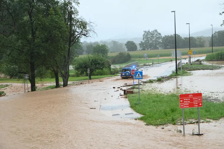 Dramatični fotoizvje&scaron;taj iz Slovenije, ovi prizori lede krv u žilama: 'Nažalost, ostvaruje se najgori scenarij'