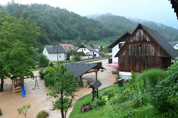 Dramatični fotoizvje&scaron;taj iz Slovenije, ovi prizori lede krv u žilama: 'Nažalost, ostvaruje se najgori scenarij'