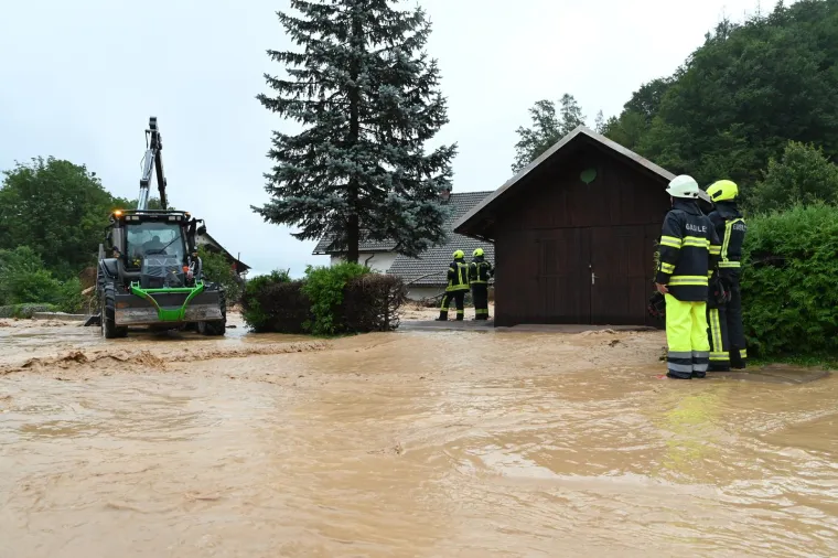 Dramatični fotoizvje&scaron;taj iz Slovenije, ovi prizori lede krv u žilama: 'Nažalost, ostvaruje se najgori scenarij'