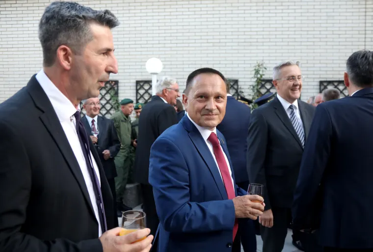 Milanovićev svečani prijem u Kninu: Svi dobro raspoloženi, slave Dan pobjede! Pogledajte tko je sve došao