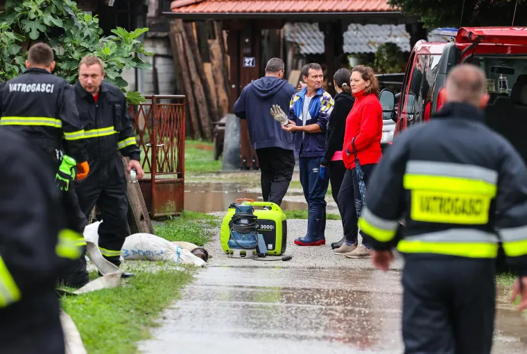 Situacija je kritična: Prizori nabujale Save izazivaju jezu, ovakvo stanje nije viđeno godinama!