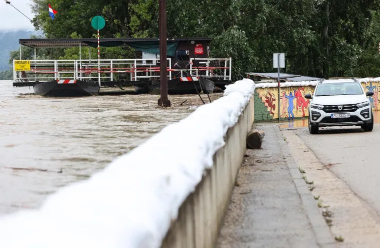 Situacija je kritična: Prizori nabujale Save izazivaju jezu, ovakvo stanje nije viđeno godinama!