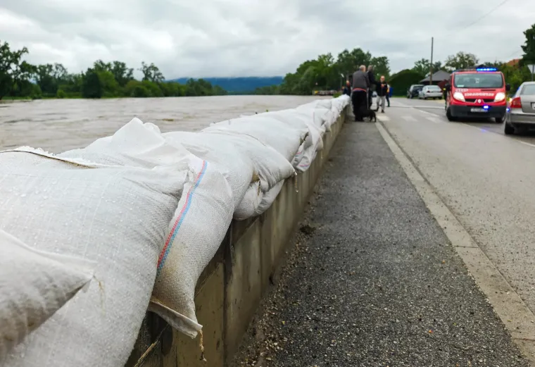 Situacija je kritična: Prizori nabujale Save izazivaju jezu, ovakvo stanje nije viđeno godinama!