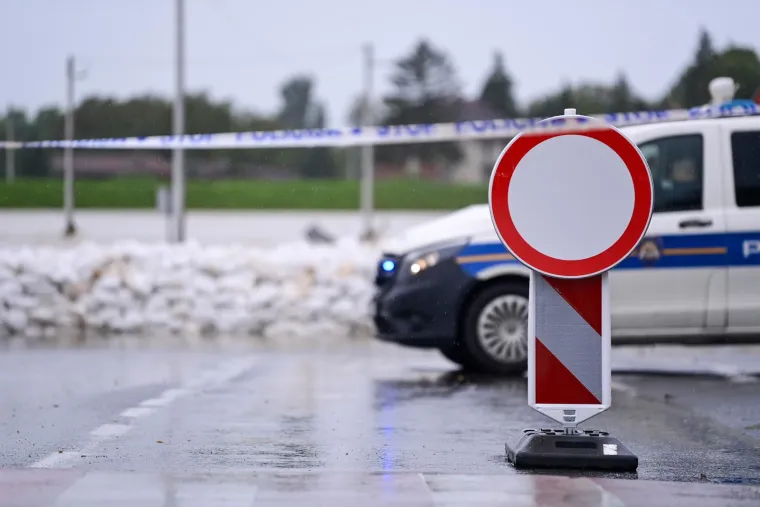 Spasitelj Zagreba jo&scaron; je uvijek pod snažnim pritiskom Save. Ali, ne predaje se... Ovo je tek osmi put da je u 'akciji'