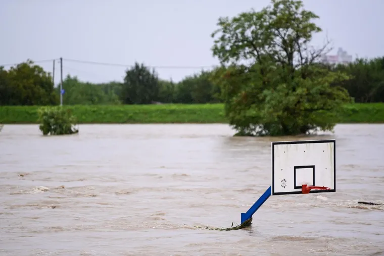 Spasitelj Zagreba jo&scaron; je uvijek pod snažnim pritiskom Save. Ali, ne predaje se... Ovo je tek osmi put da je u 'akciji'