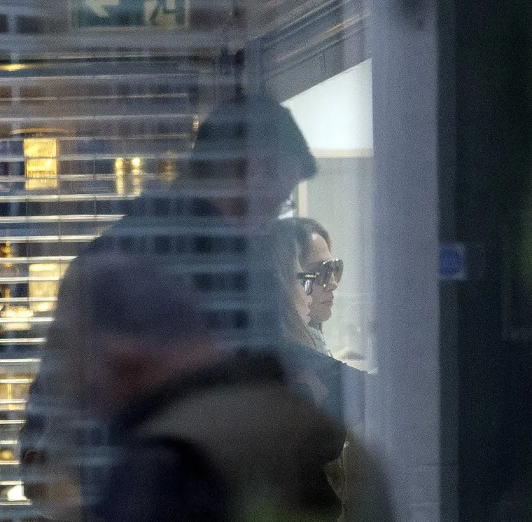 'Nemoj misliti na Bena i Garnericu, nemoj misliti na Bena i Garnericu...': Evo &scaron;to je J.Lo radila dok se njezin dragi grlio s biv&scaron;om