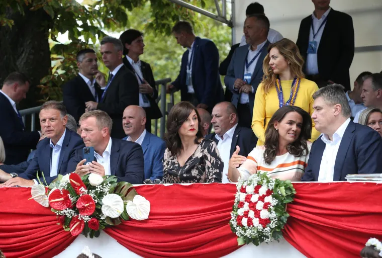 Vrh države okupio se na Sinjskoj alci, a mnoge iznenadio potez Milanovića i Plenkovića