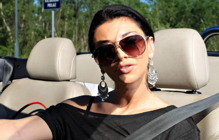 Prije 13 godina Aleksandra Grdić obarala je u bikiniju: Nekad su se za nju lijepili skandali, a danas je nema ni za lijek