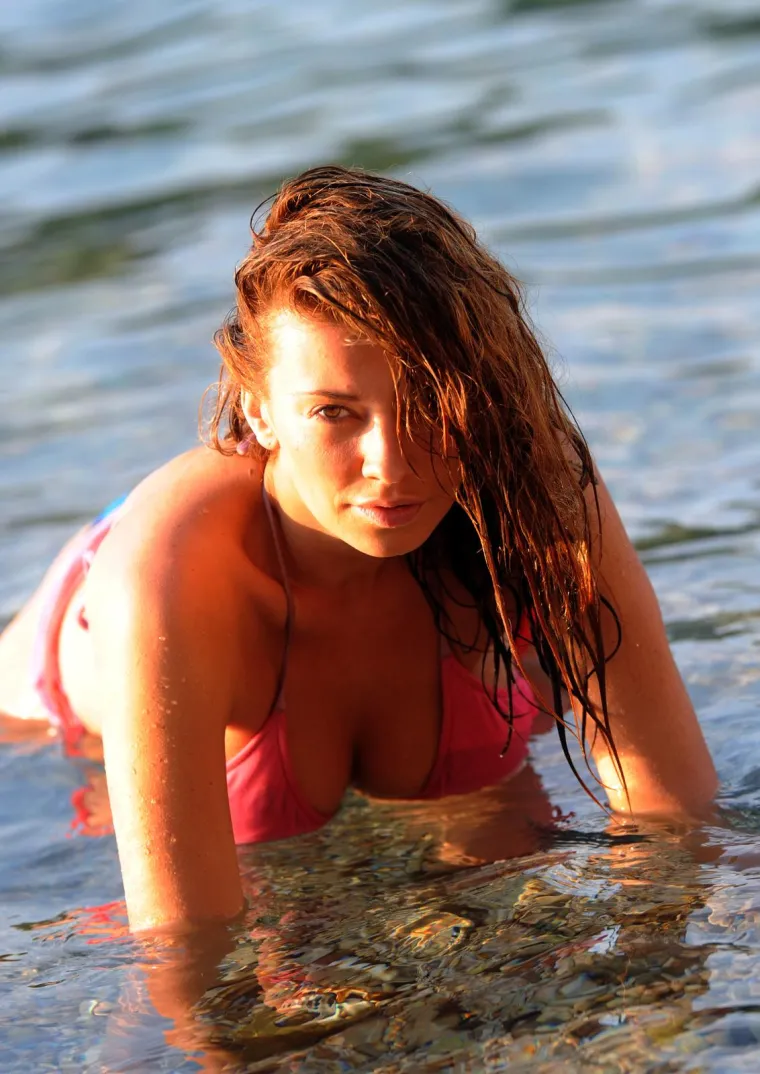 Prije 13 godina Aleksandra Grdić obarala je u bikiniju: Nekad su se za nju lijepili skandali, a danas je nema ni za lijek