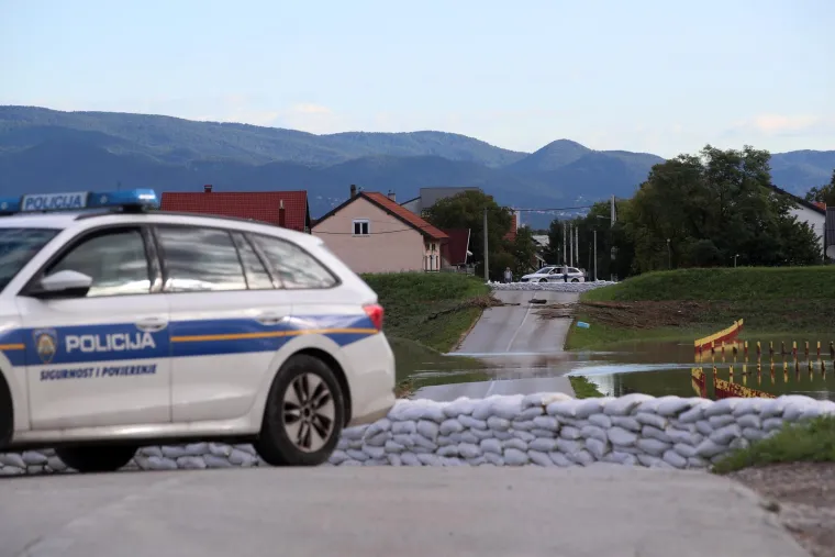 Povlači se voda iz oteretnog kanala Sava-Odra: Pogledajte kako sada izgleda kanal koji je spasio Zagreb