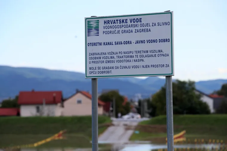 Povlači se voda iz oteretnog kanala Sava-Odra: Pogledajte kako sada izgleda kanal koji je spasio Zagreb