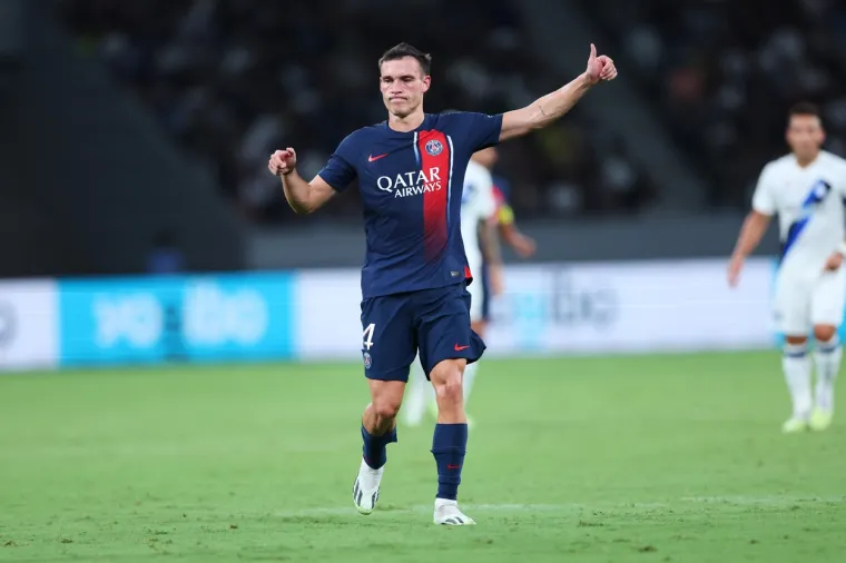 Manuel Ugarte - Sporting -&gt; PSG - 60 milijuna eura