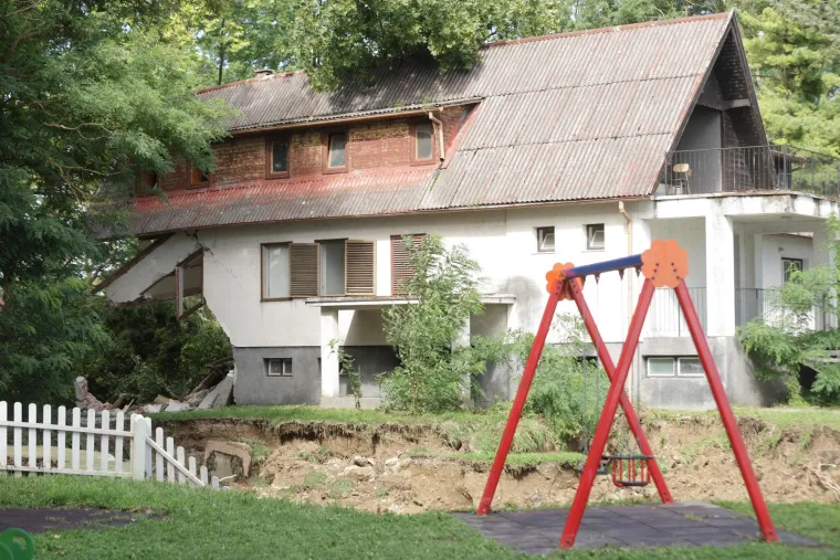Strašne scene nakon dolaska vodene bujice: Drava napravila kaos na Šoderici, urušila se i jedna kuća