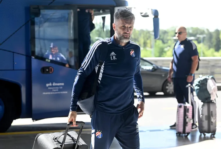 Nakon &scaron;to je zbog nereda i smrti navijača otkazana utakmica vraćaju se doma: Dinamovci uz jako osiguranje napu&scaron;taju Atenu