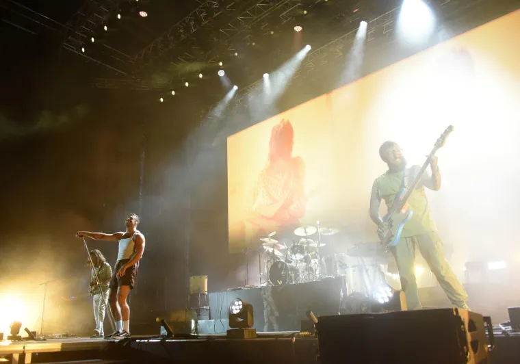 Zbog ovog mišićavka ženama se uzlupalo srce: Imagine Dragons napravio spektakl u prepunoj Puli, ali striptiz je ukrao šou
