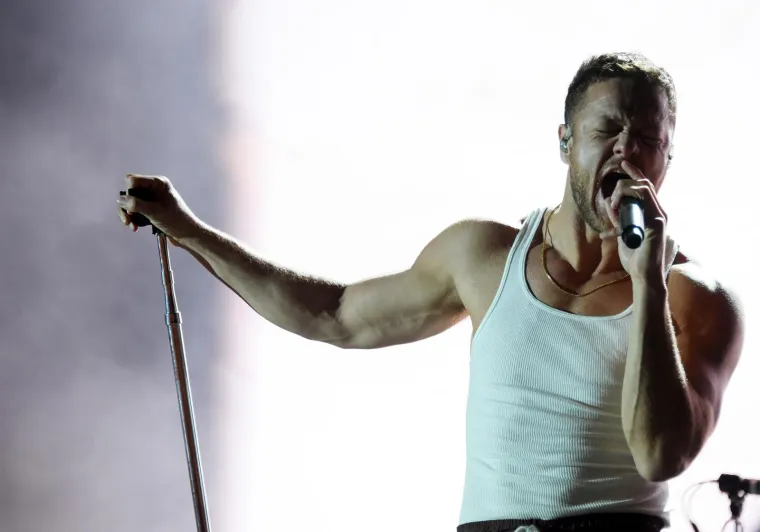 Zbog ovog mi&scaron;ićavka ženama se uzlupalo srce: Imagine Dragons napravio spektakl u prepunoj Puli, ali striptiz je ukrao &scaron;ou