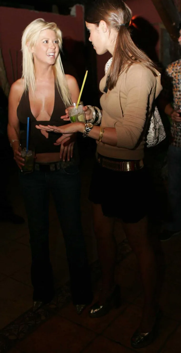 Zvijezda 'Američke pite' u Splitu je tulumarila s dečkom naše poznate voditeljice: Tada je bila dosta punašnija nego danas