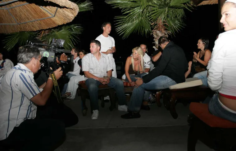 Zvijezda 'Američke pite' u Splitu je tulumarila s dečkom na&scaron;e poznate voditeljice: Tada je bila dosta puna&scaron;nija nego danas