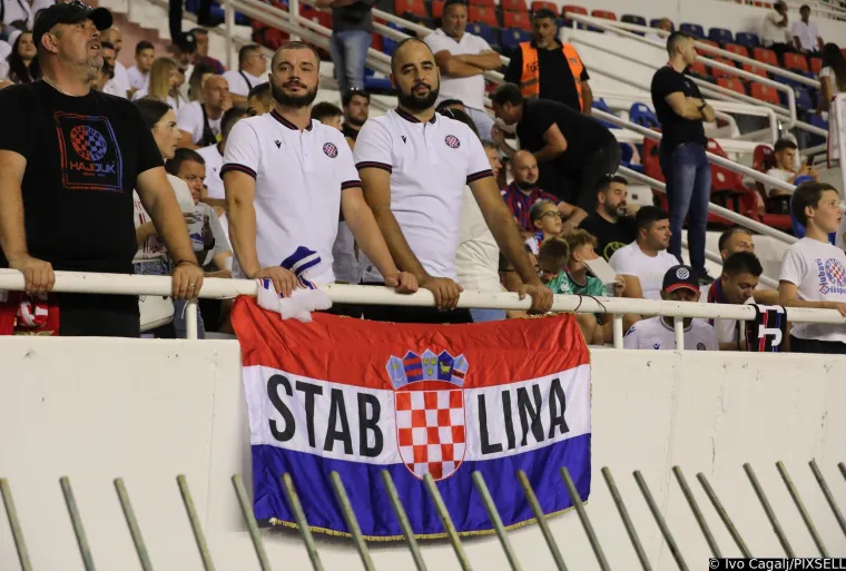 Torcida priredila koreografiju po uzoru na popularnu igricu, a pogledajte gdje su se to smjestili neki navijači Hajduka