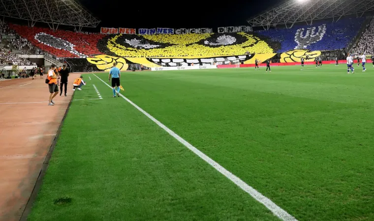 Spektakularna koreografija na Poljudu: Torcida poslala jasnu poruku