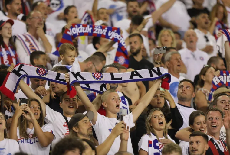 Spektakularna koreografija na Poljudu: Torcida poslala jasnu poruku