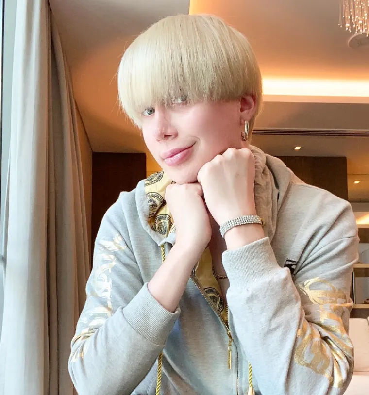 Nakon čak 32 zahvata, paraliziralo mu se lice! Njegove transformacije &scaron;okiraju: Htio je biti Barbie, a onda ipak...