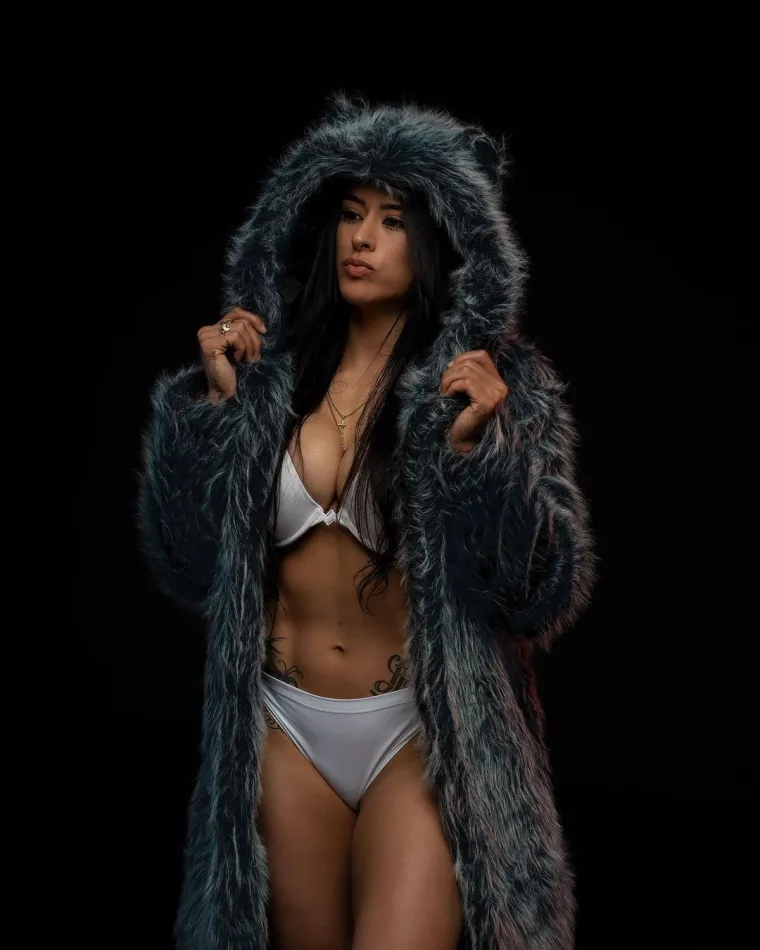 MMA zvijezda zavlada i OnlyFansom: Vrućim objavama stalno provocira, ne srami se skinuti vi&scaron;ak krpica