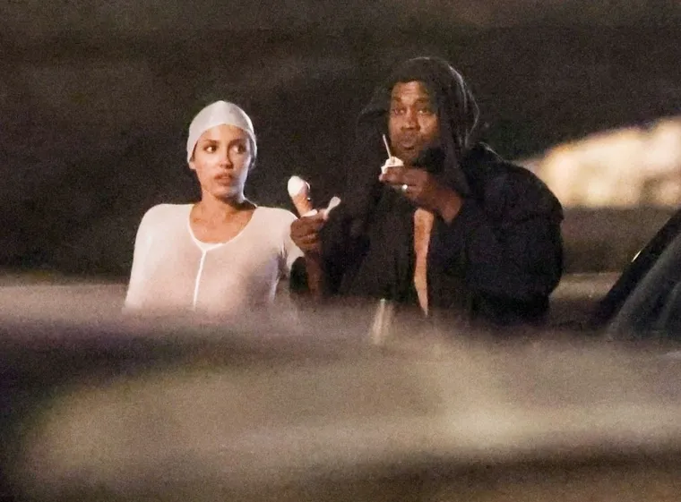 Kanye West i Bianca tumarali bosi po Italiji: Obukla je prozirne tajice kao topić, a onda joj je provirila i guza