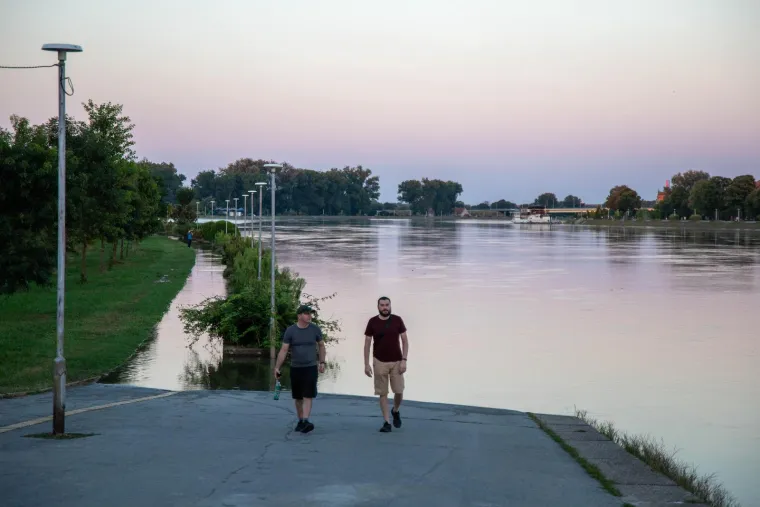 Drava se prelila na osječku šetnicu, ali veći problemi se ne očekuju