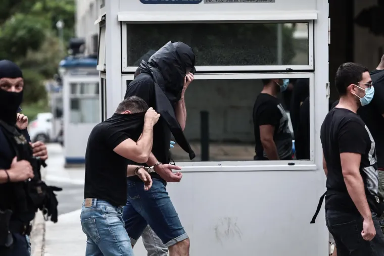 FOTO I posljednja skupina privedenih Hrvata u Ateni izlazi pred sudskog istražitelja