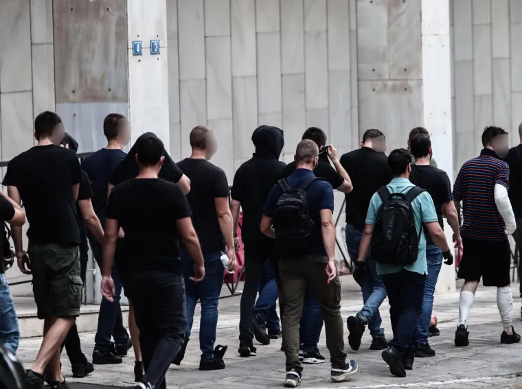 FOTO I posljednja skupina privedenih Hrvata u Ateni izlazi pred sudskog istražitelja