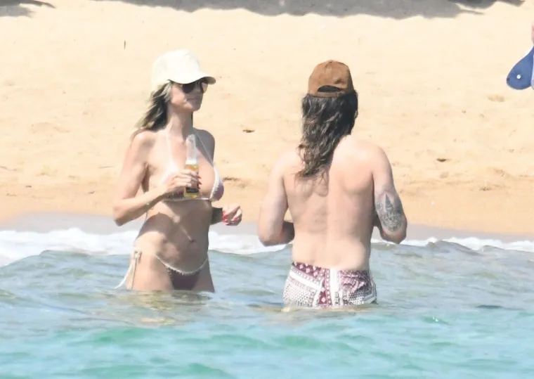 Heidi Klum s punim pravom nosi nadimak The Body: Ova fotogalerija je neosporiv dokaz da joj nema ravne