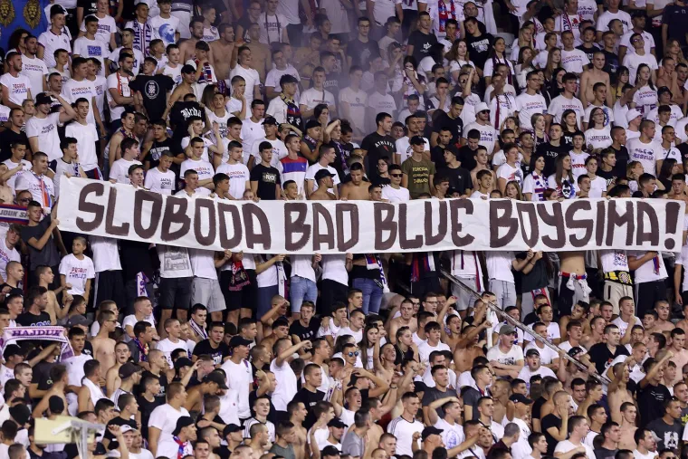 FOTO Torcida podignula transparent u znak podrške Bad Blue Boysima. A onda se oglasio ostatak stadiona...