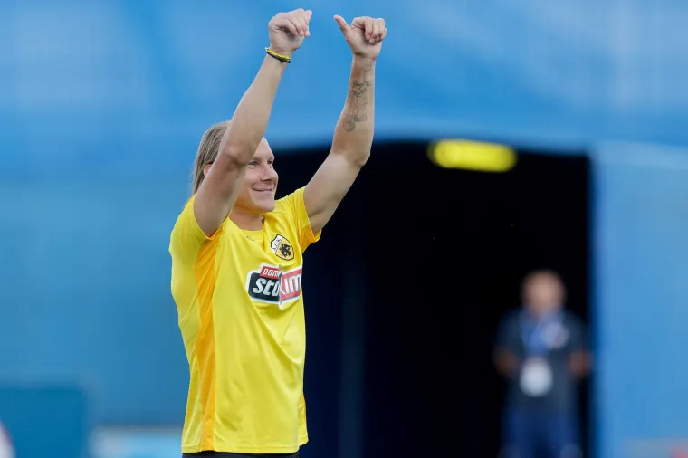 Oko stadiona opsadno stanje, a na travnjaku sjajna atmosfera: Domagoj Vida nije skidao osmjeh s lica